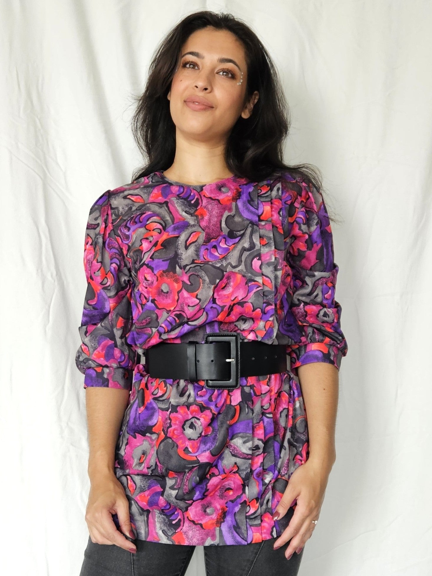 Lange vintage blouse met kleurrijke print | M