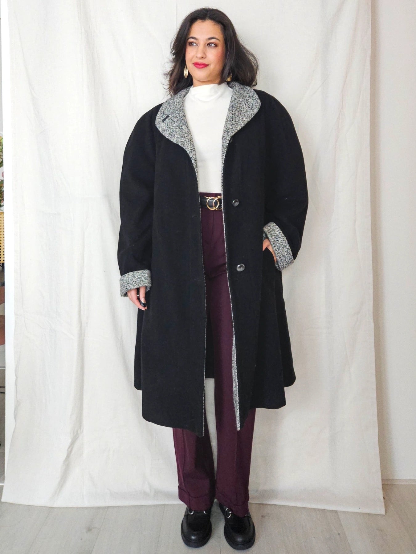 Juno - zwarte wollen mantel | 4XL