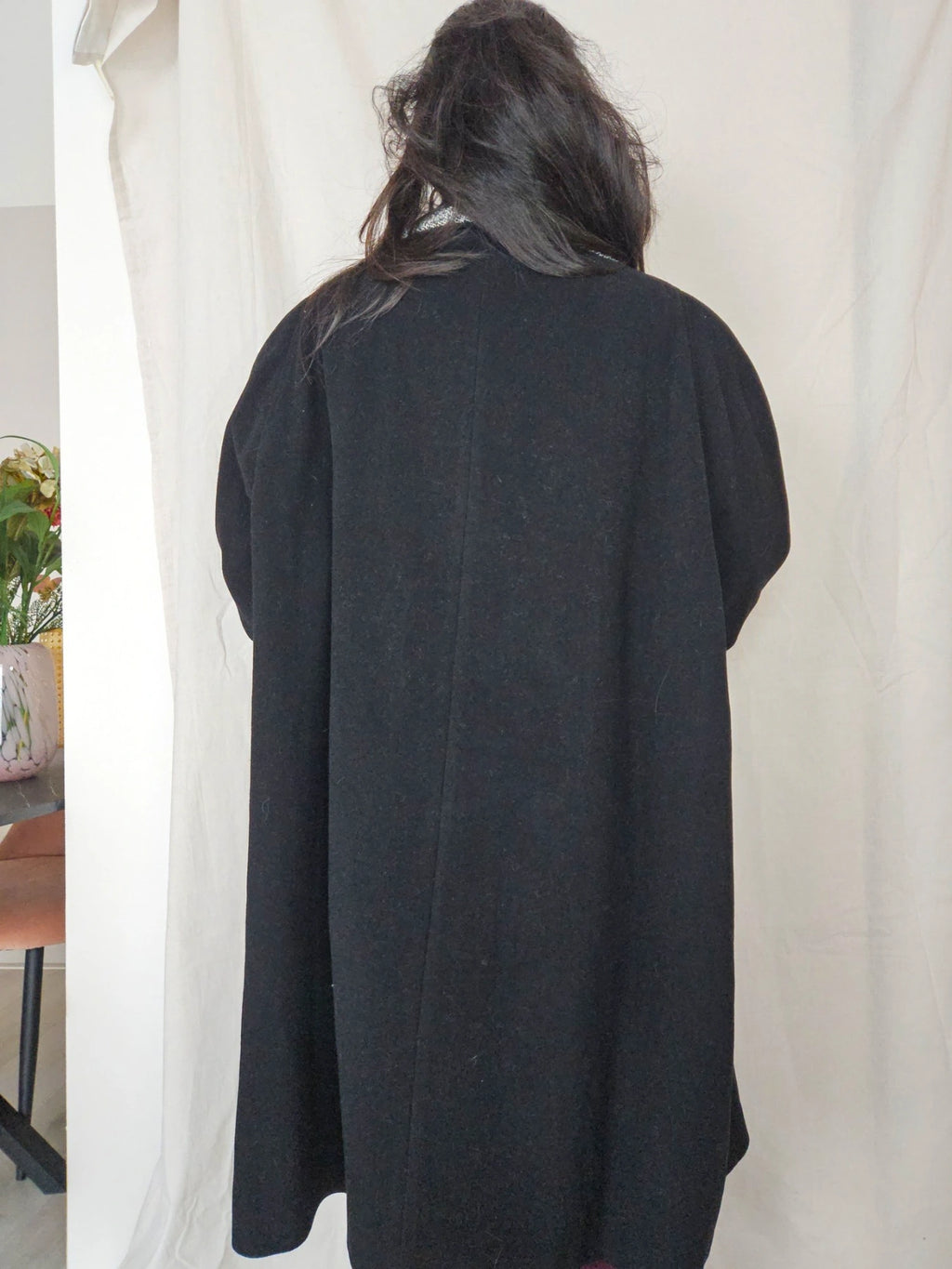 Juno - zwarte wollen mantel | 4XL