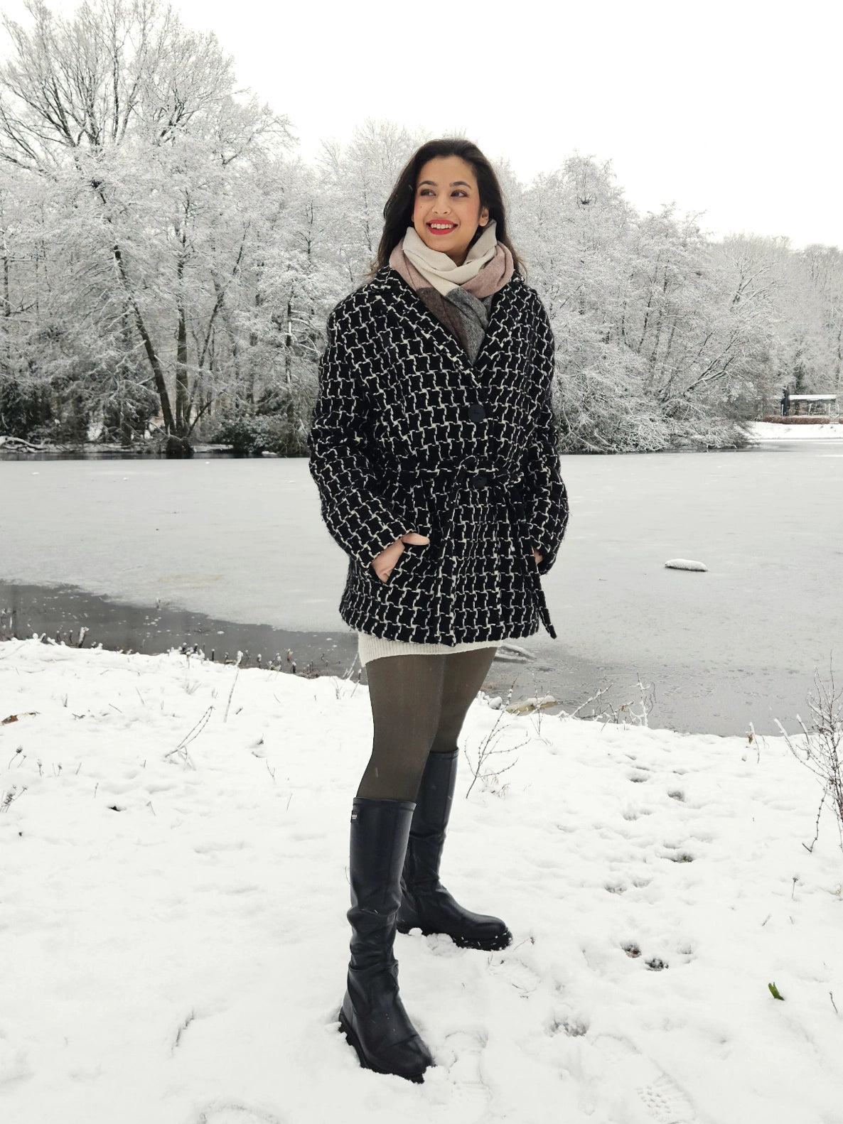 Louise - geruite wollen mantel | M