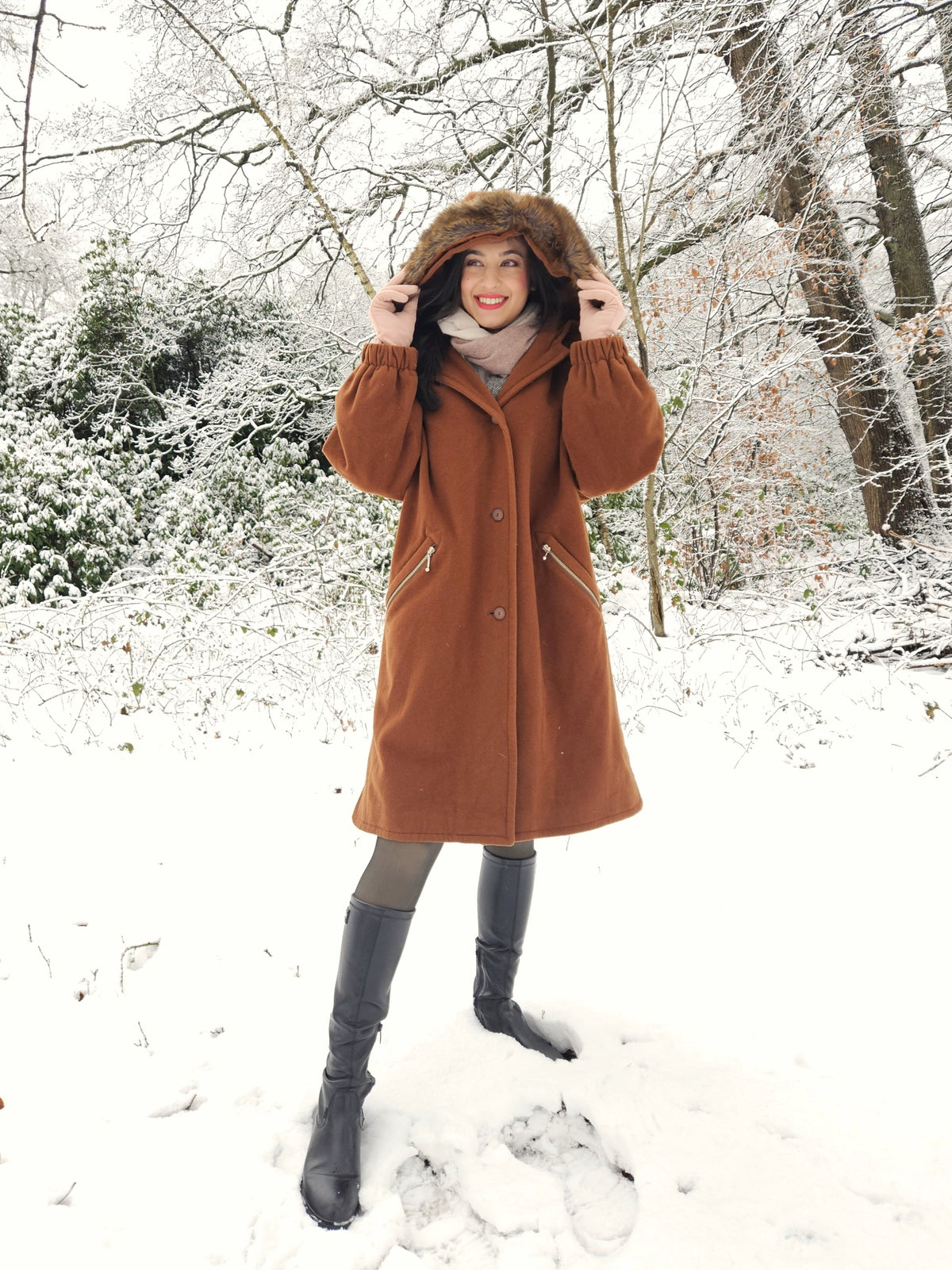 Wool vintage coat with hood | XL