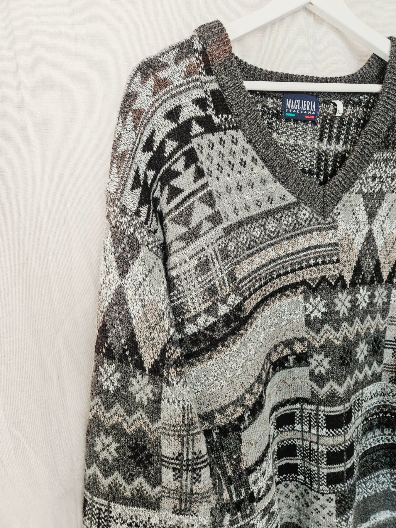 Priya - V-hals trui, wool blend | free size