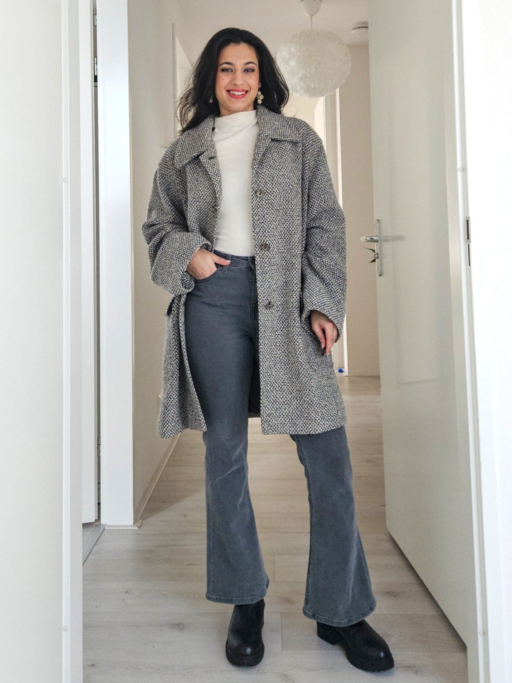 Wool vintage coat with hood | XL
