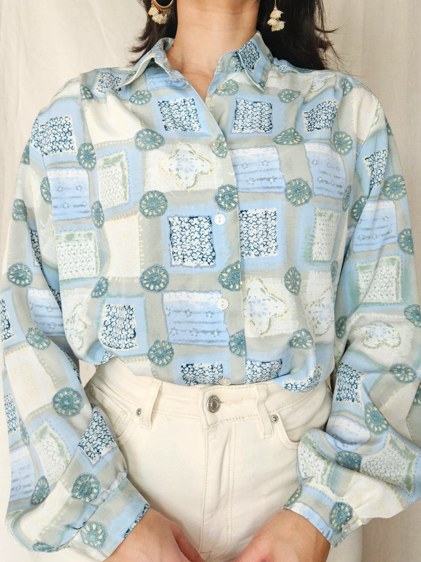 Juna - lichtblauwe vintage blouse | L