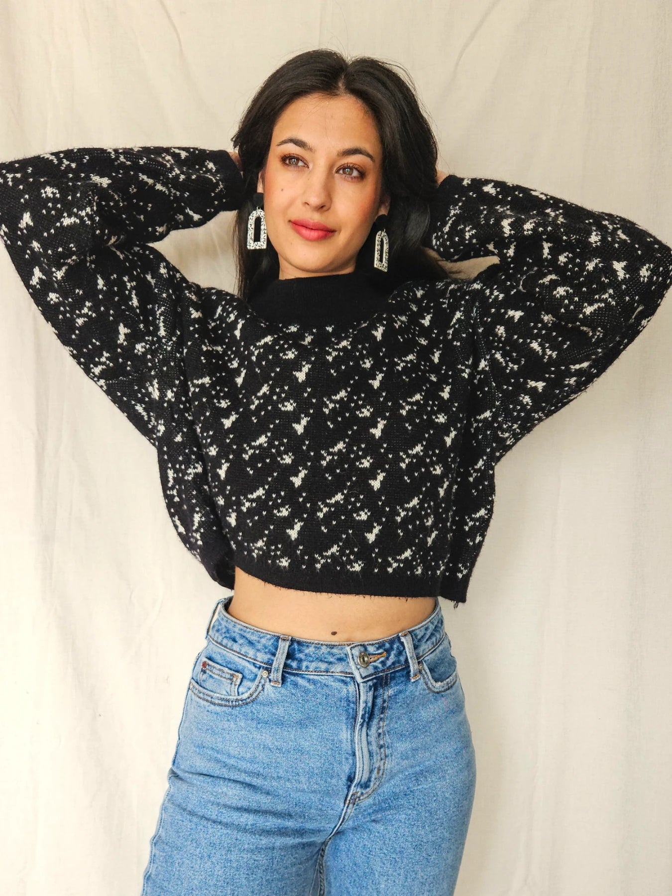 Elske - cropped zwarte vintage trui met col | M