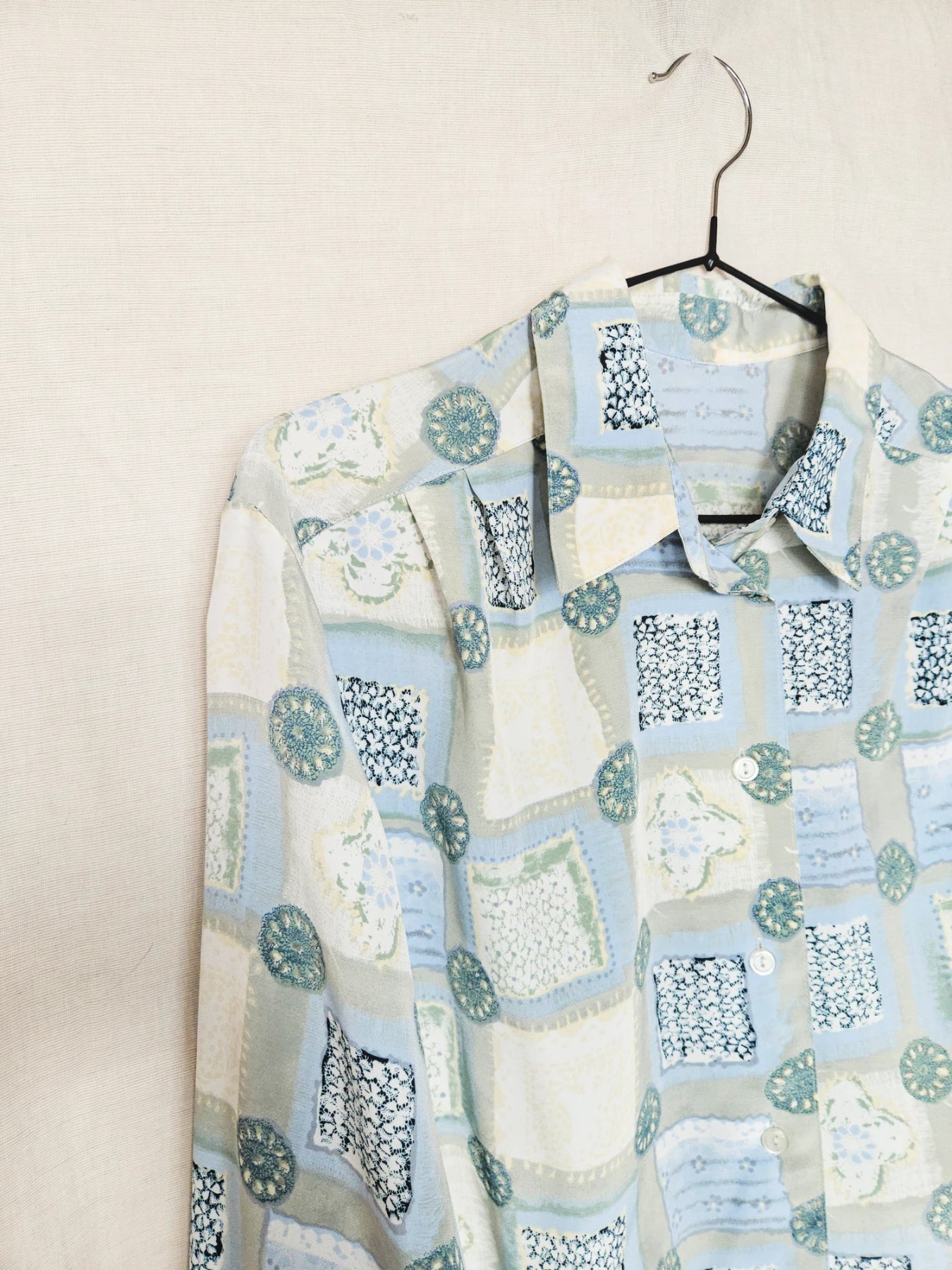 Juna - lichtblauwe vintage blouse | L