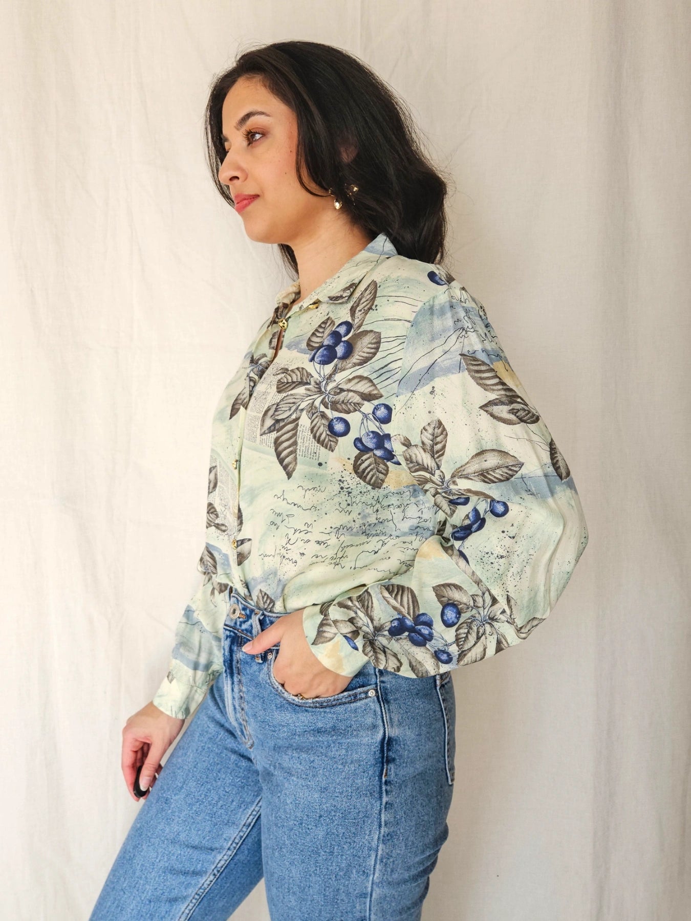 Cyra - light green vintage blouse, viscose | L