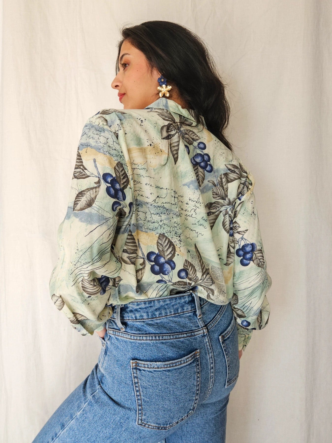 Cyra - light green vintage blouse, viscose | L