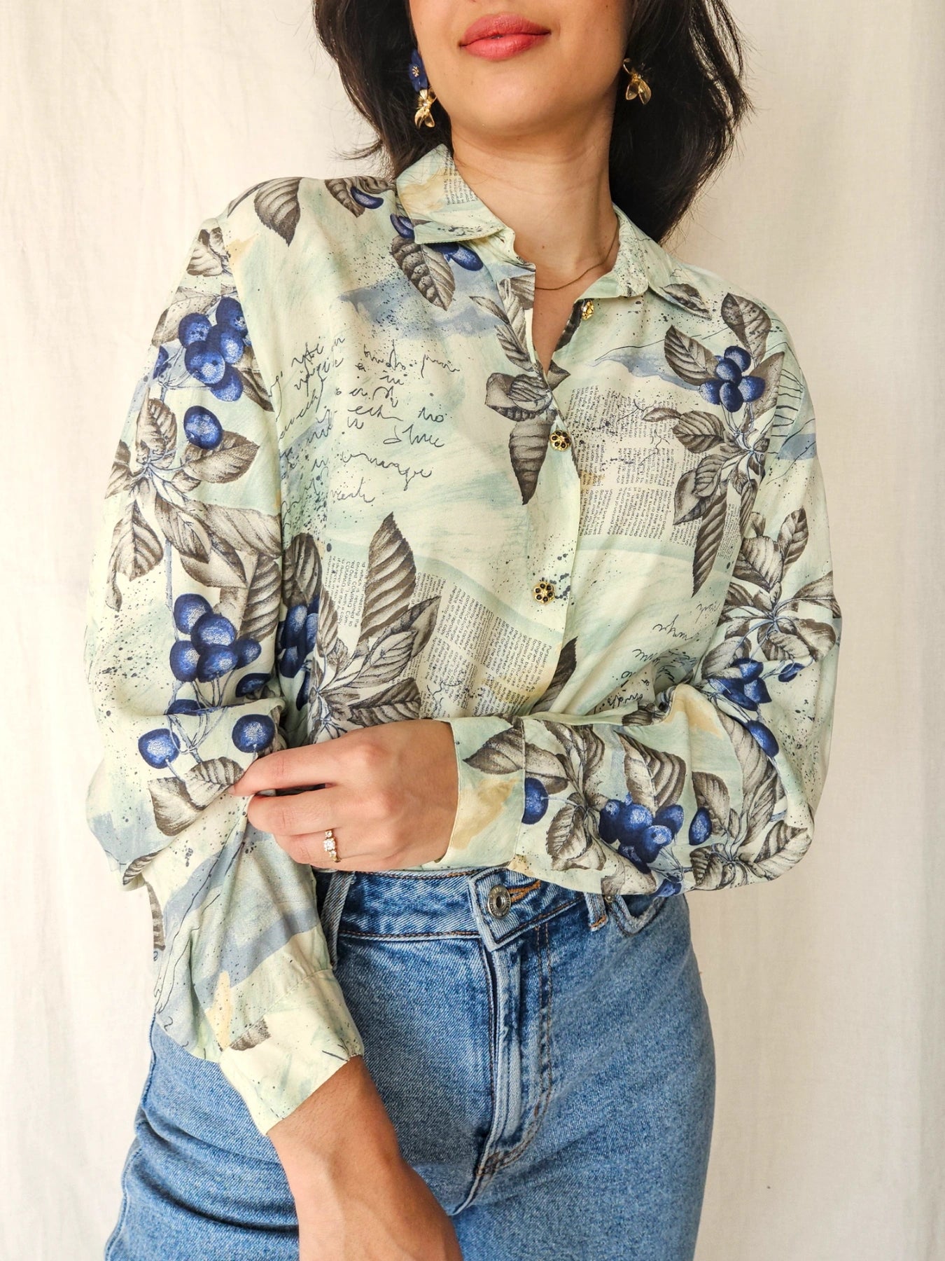 Cyra - light green vintage blouse, viscose | L