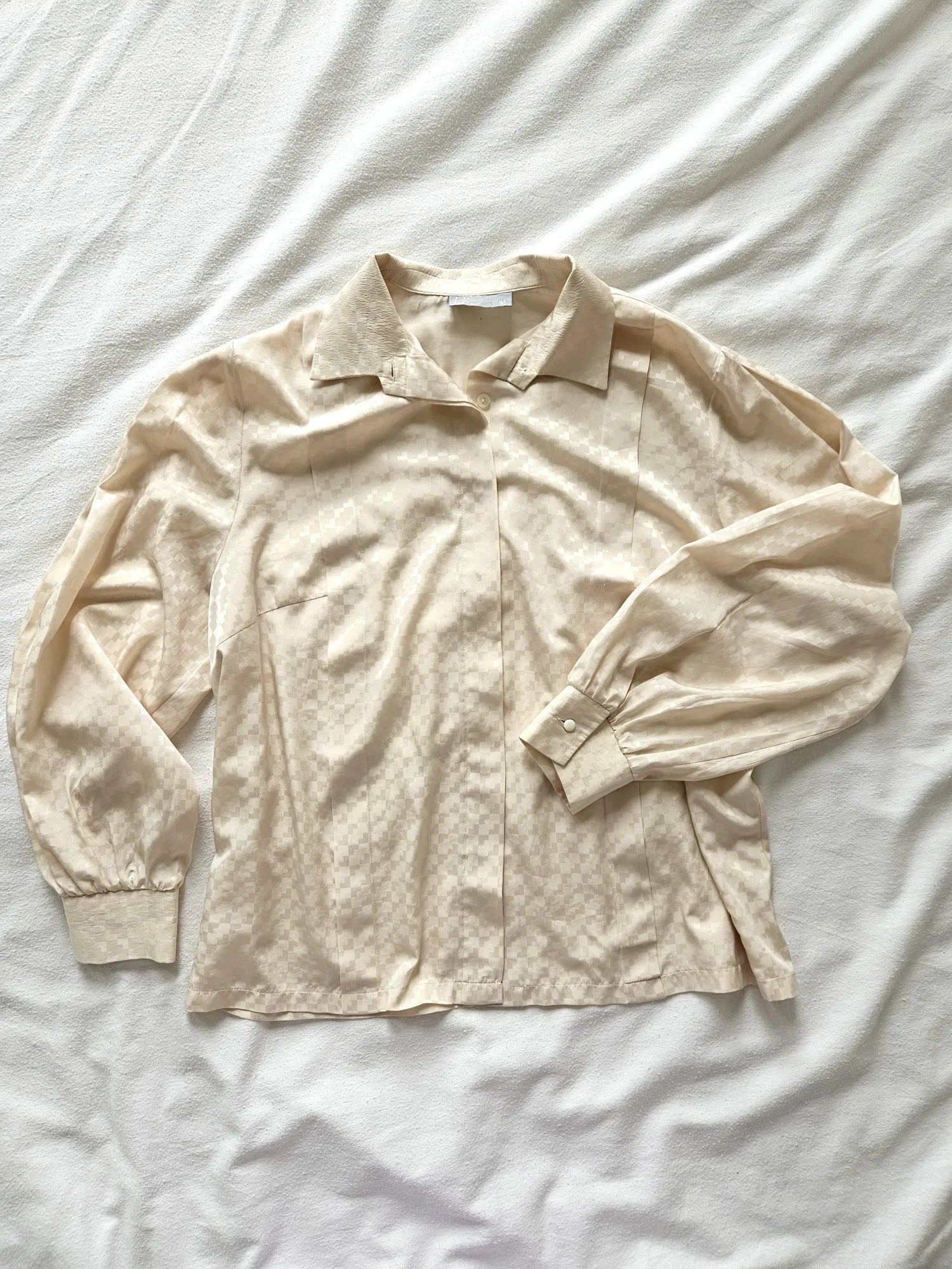Beige vintage blouse | L