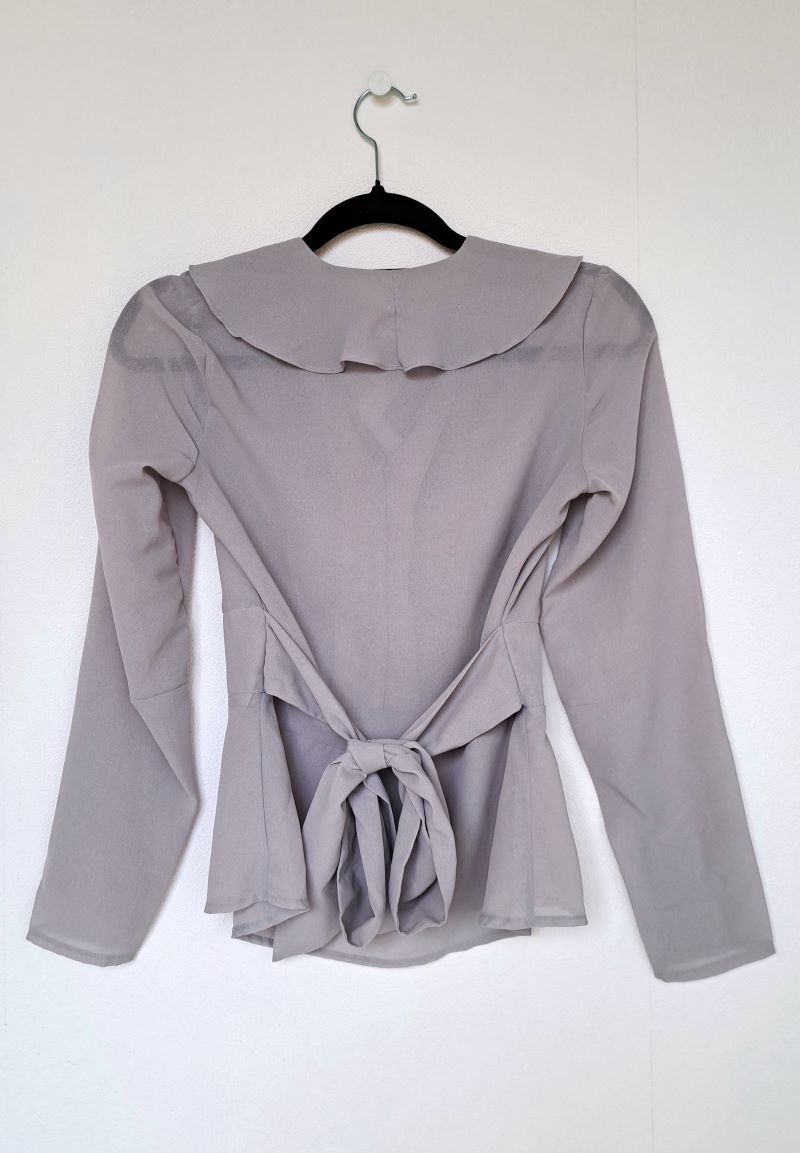 grijze blouse