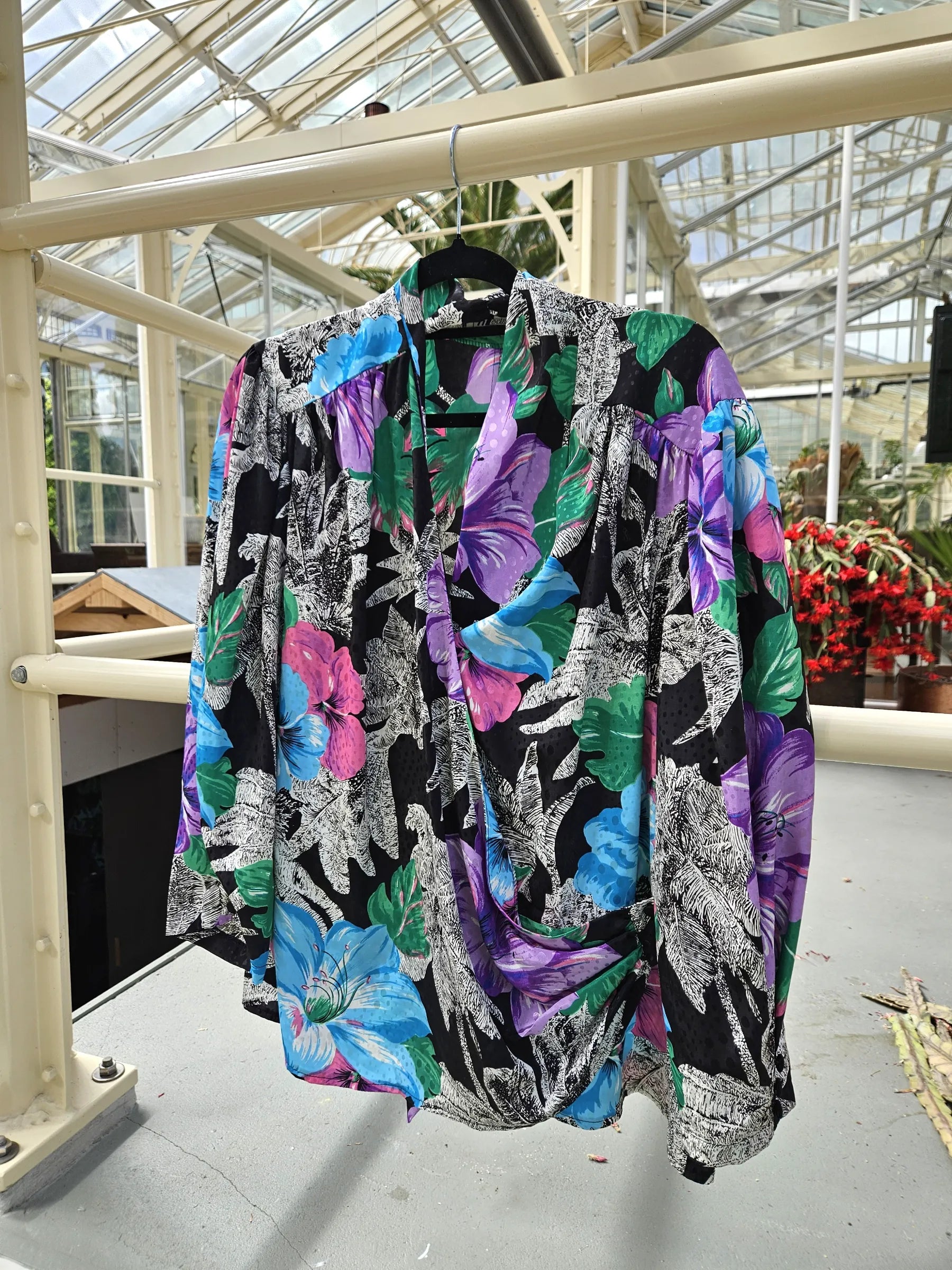 Vintage waterval blouse met pussy bow  | L