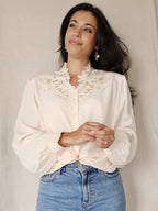 Pasteloranje vintage blouse met kanten versieringen | XL