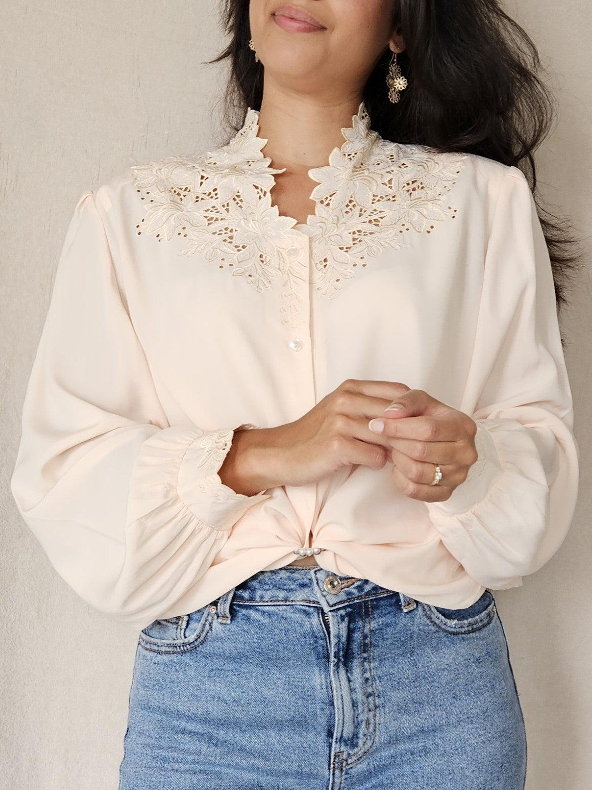 Pasteloranje vintage blouse met kanten versieringen | XL
