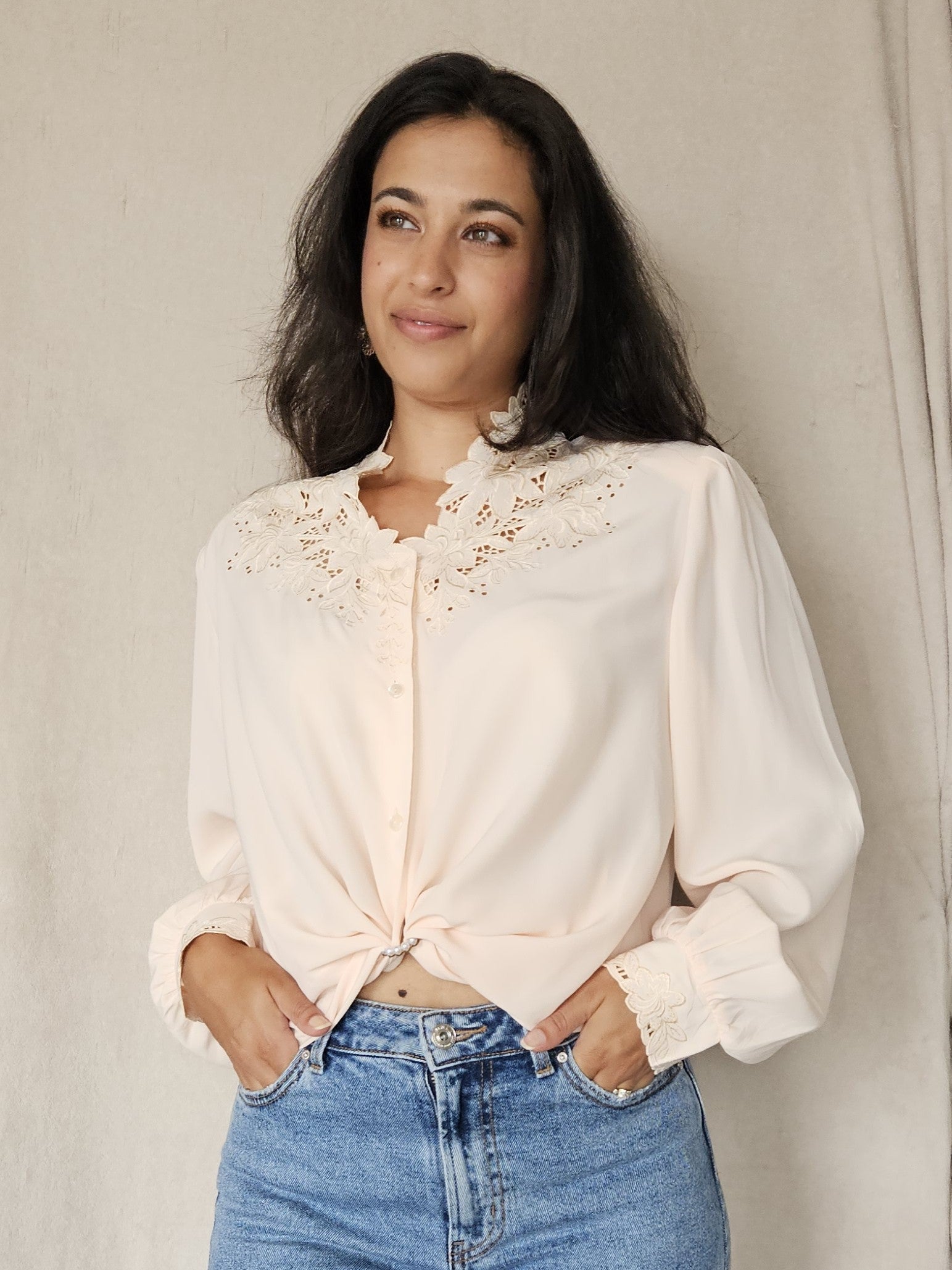 Pasteloranje vintage blouse met kanten versieringen | XL