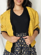 Okergeel crêpe vintage jasje met applicatie | L