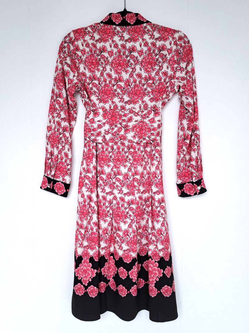 jurk met roze bloemenprint