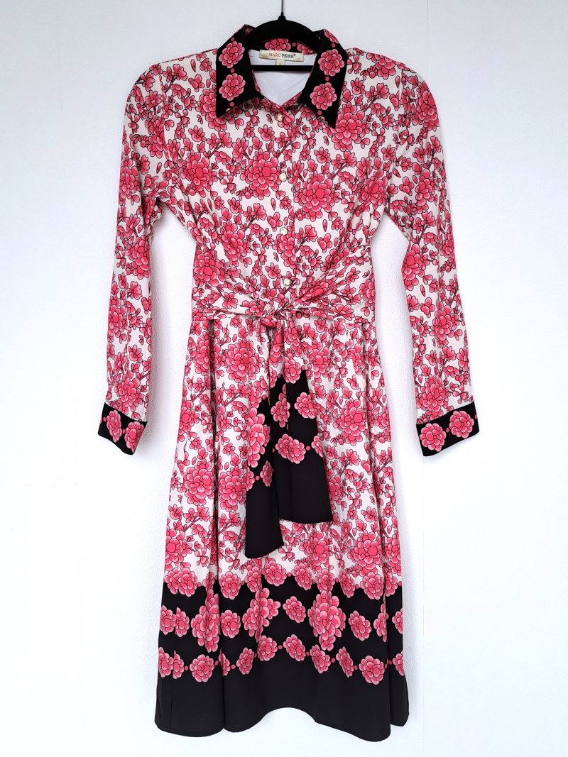 jurk met roze bloemenprint