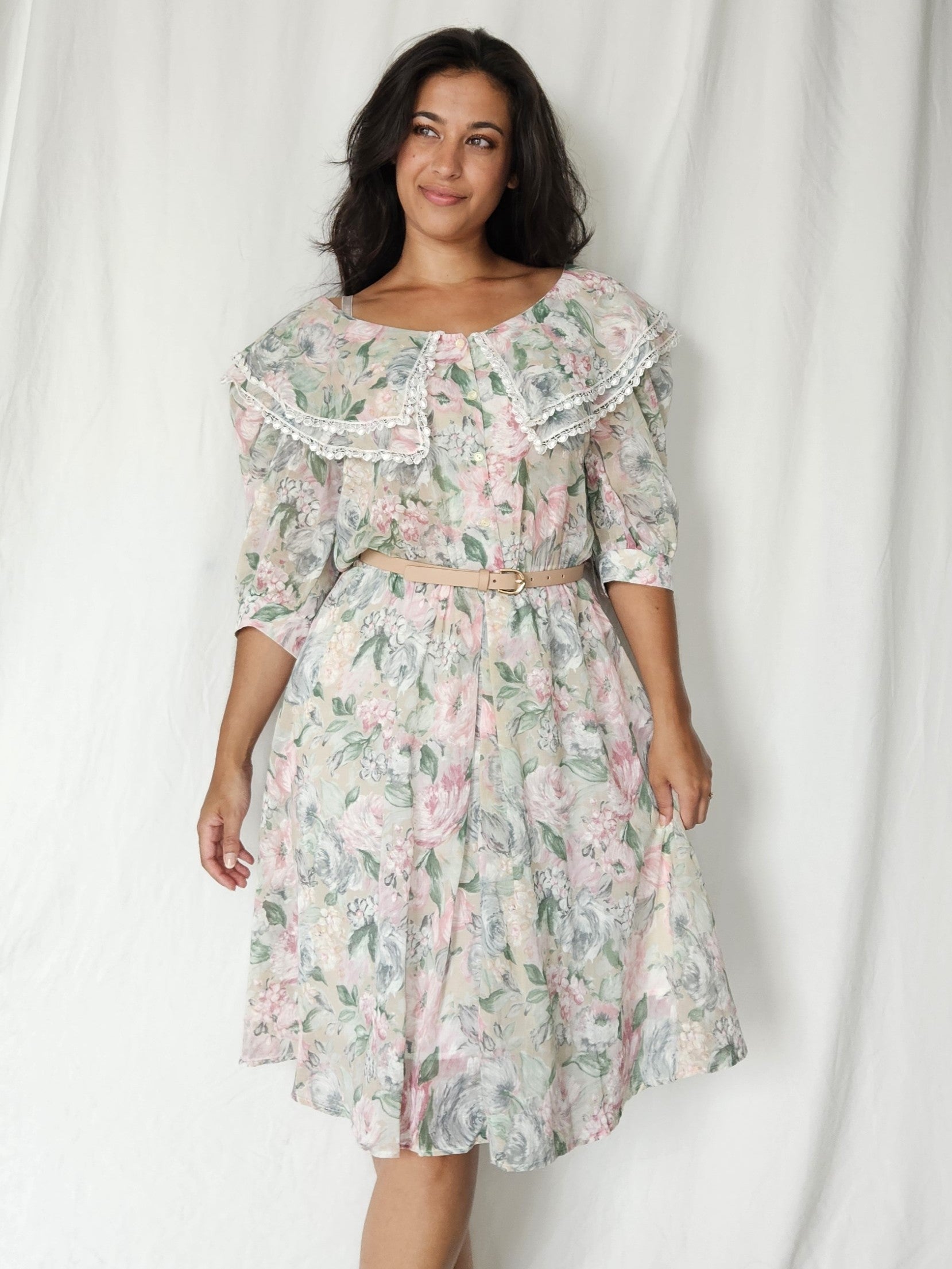Romantische vintage jurk met kraag | L