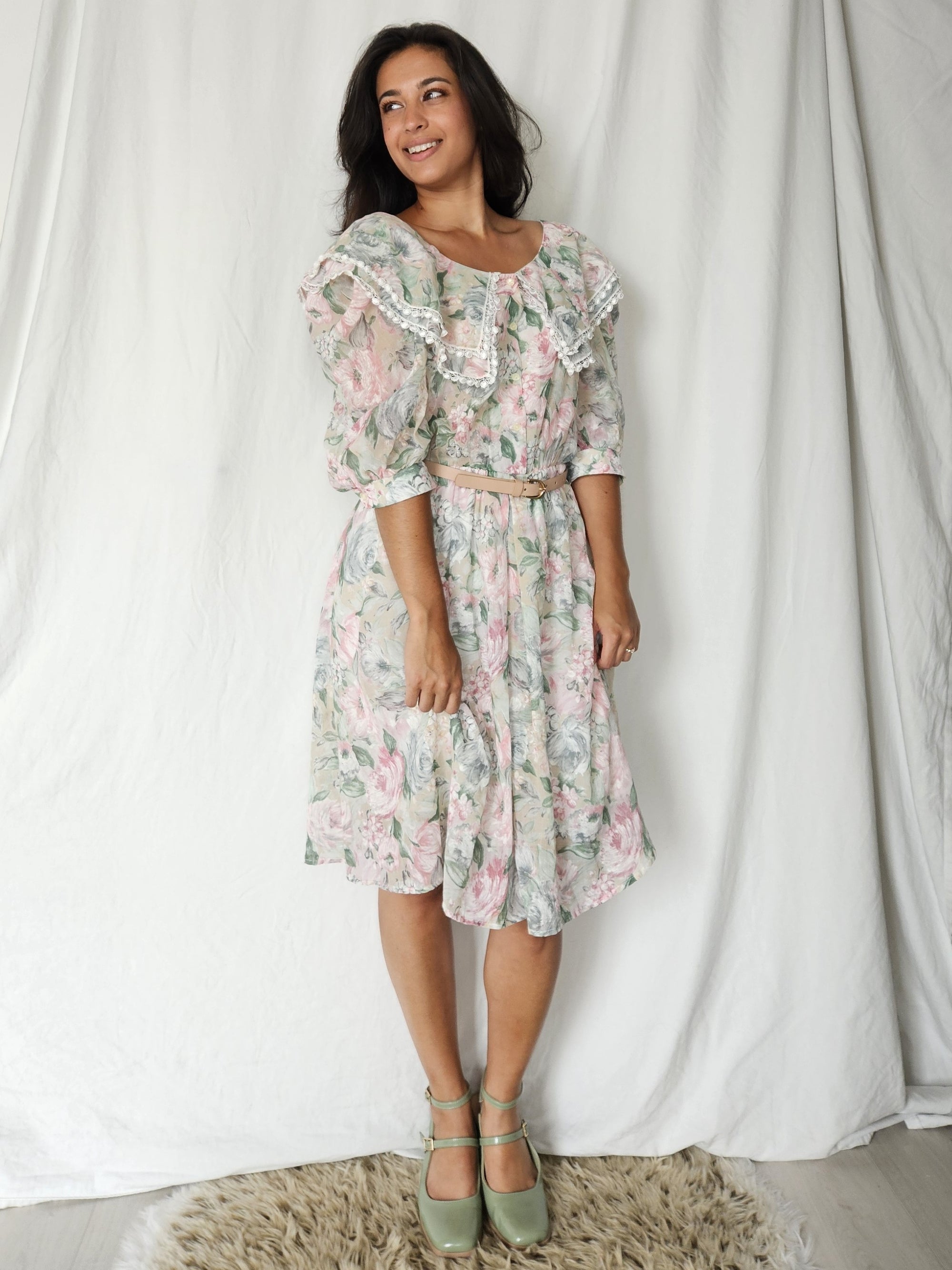 Romantische vintage jurk met kraag | L