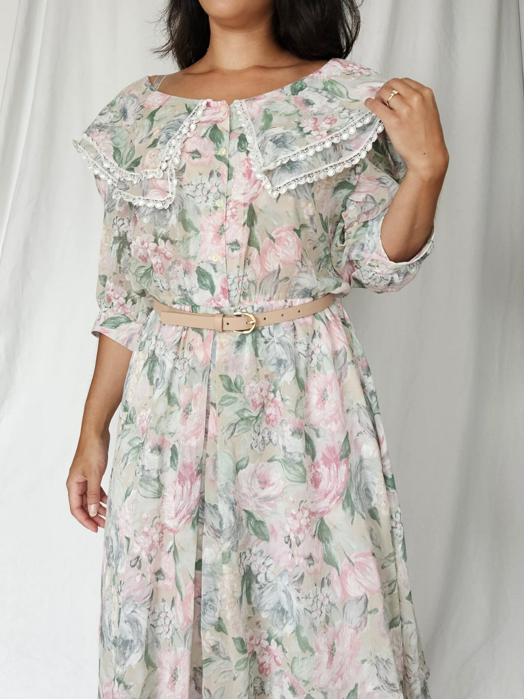 Romantische vintage jurk met kraag | L