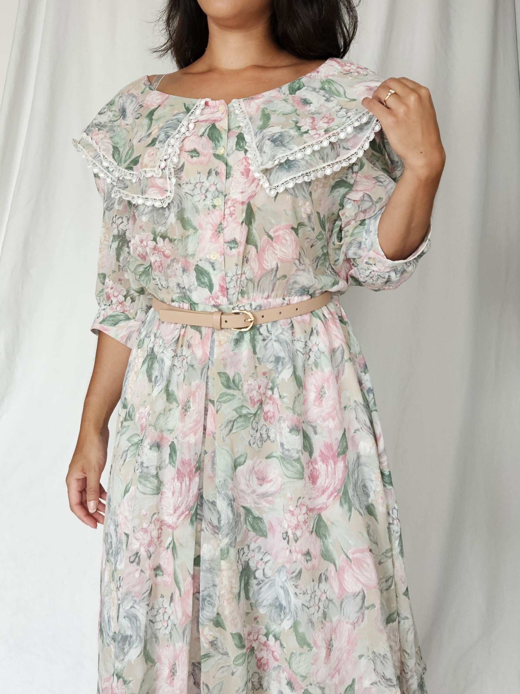 Romantische vintage jurk met kraag | L