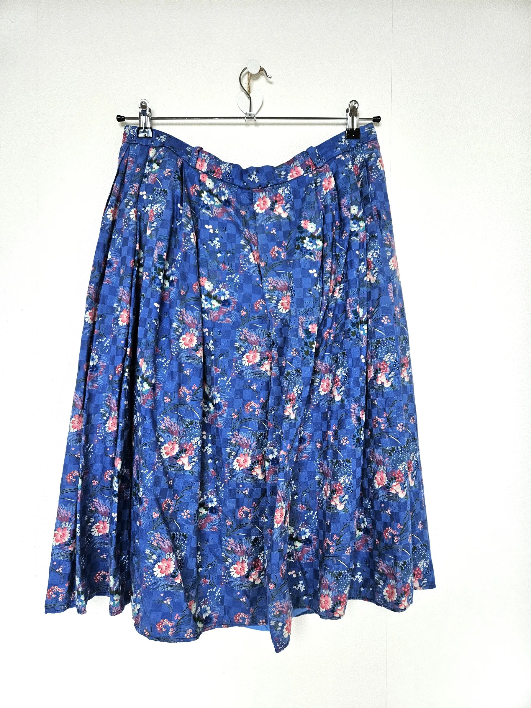 Blauwe vintage rok met roze bloemen | XXL/3XL