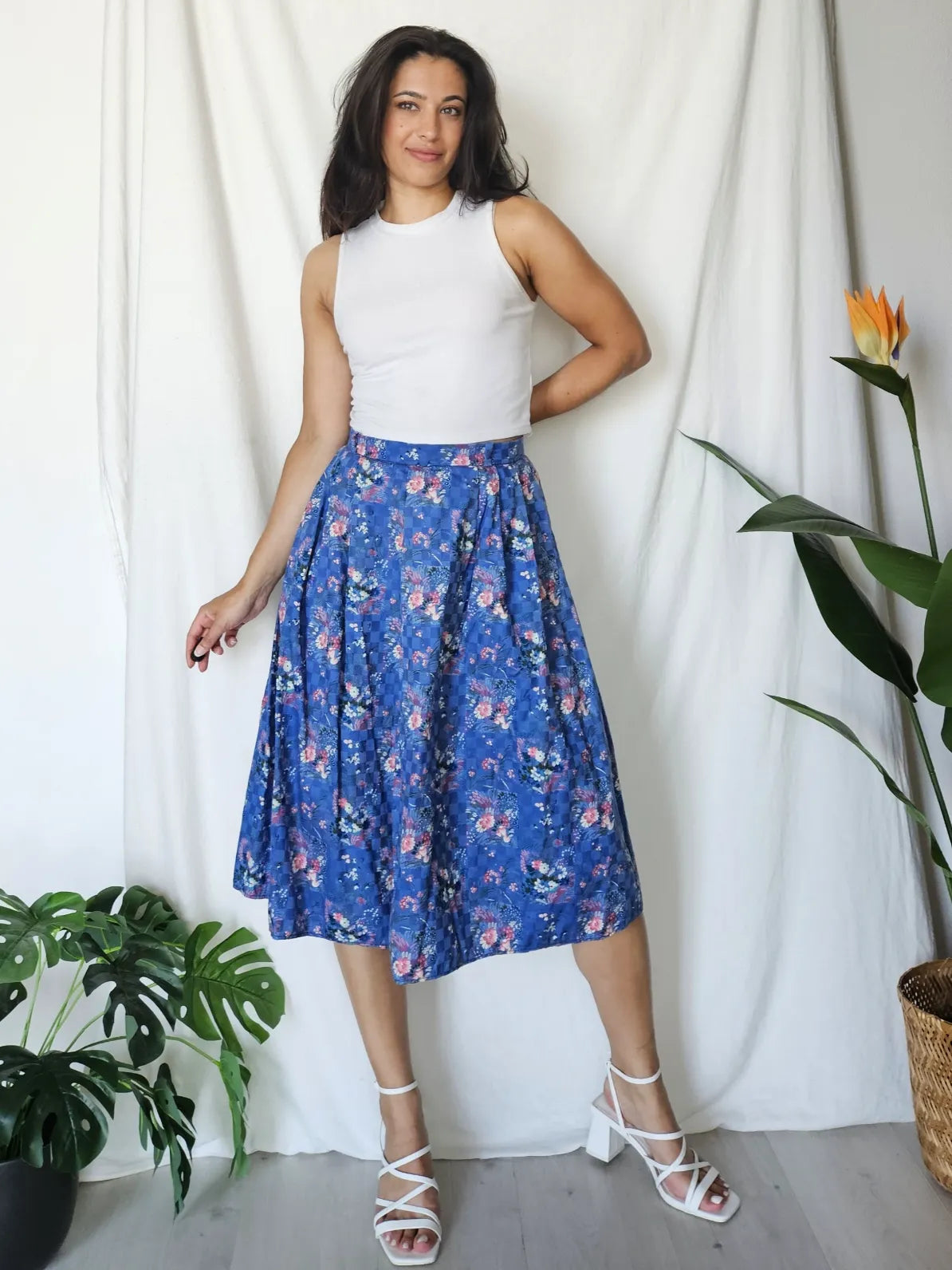Blauwe vintage rok met roze bloemen | XXL/3XL
