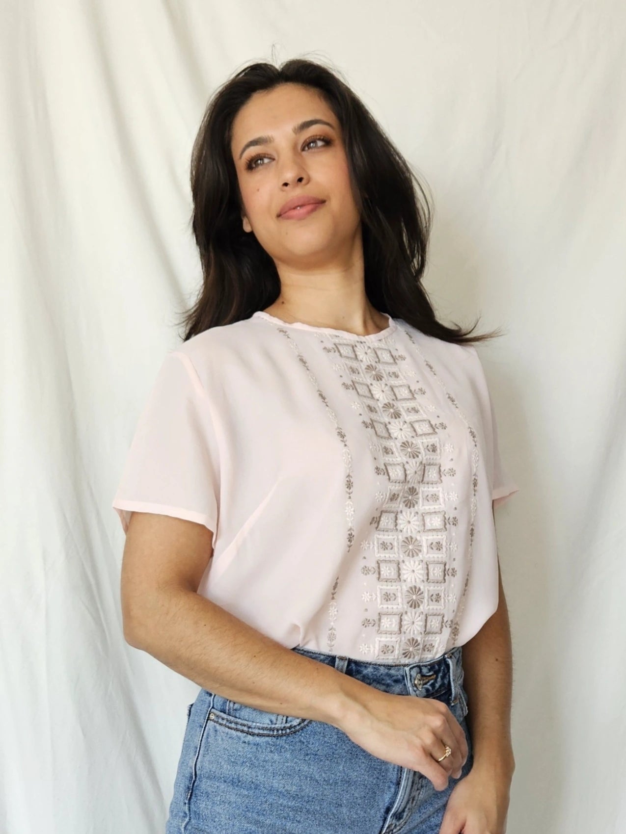 Lichtroze vintage top met borduursels | L