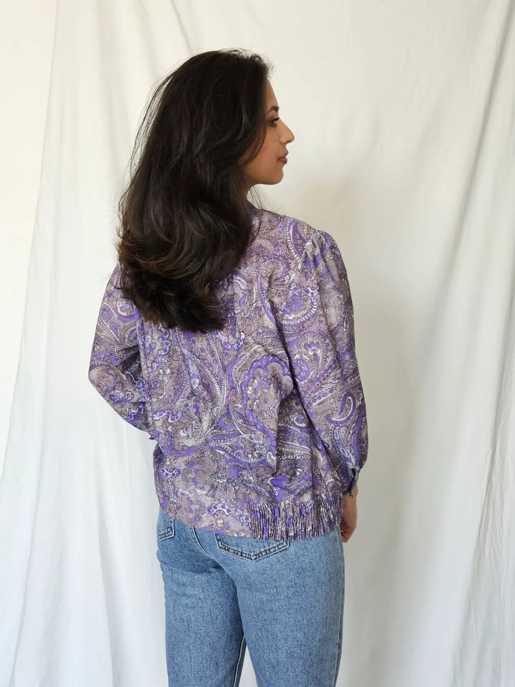 Zachte vintage blouse met paarse print | L