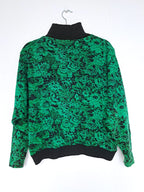 groene trui met bloemenprint