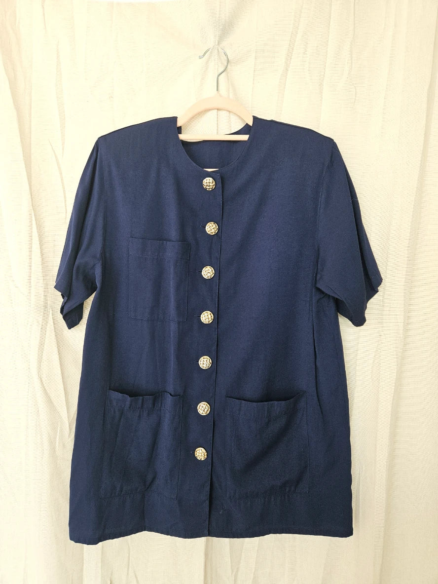 Donkerblauwe vintage blouse met prachtige knopen | XL