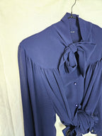 Donkerblauwe vintage blouse met pussy-bow | L
