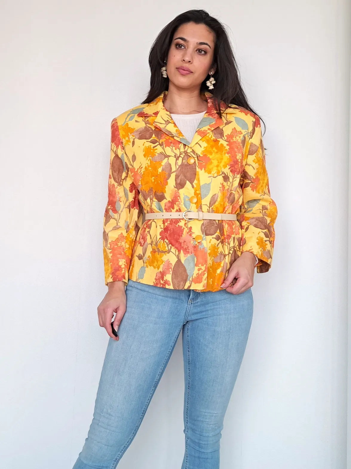 gele vintage blazer met bloemenprint