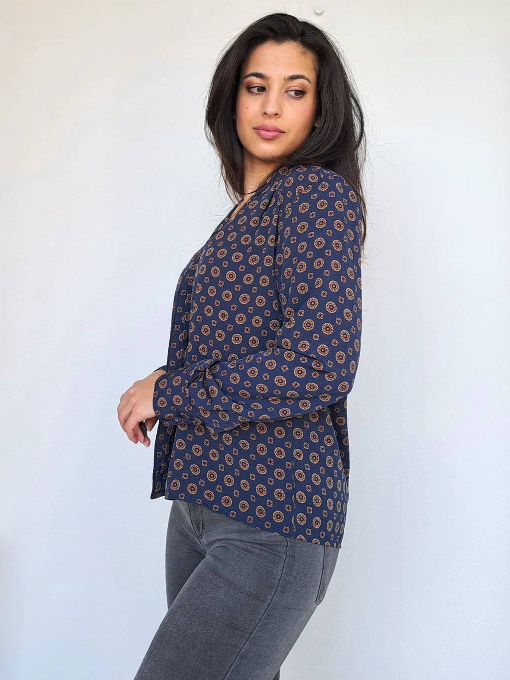 donkerblauwe vintage blouse met print