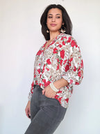 vintage blouse met rode bloemen opdruk