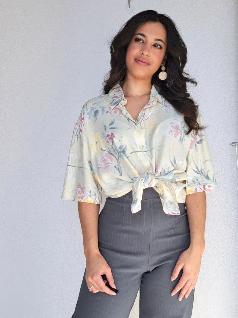 Vintage blouse spring essential | XXL