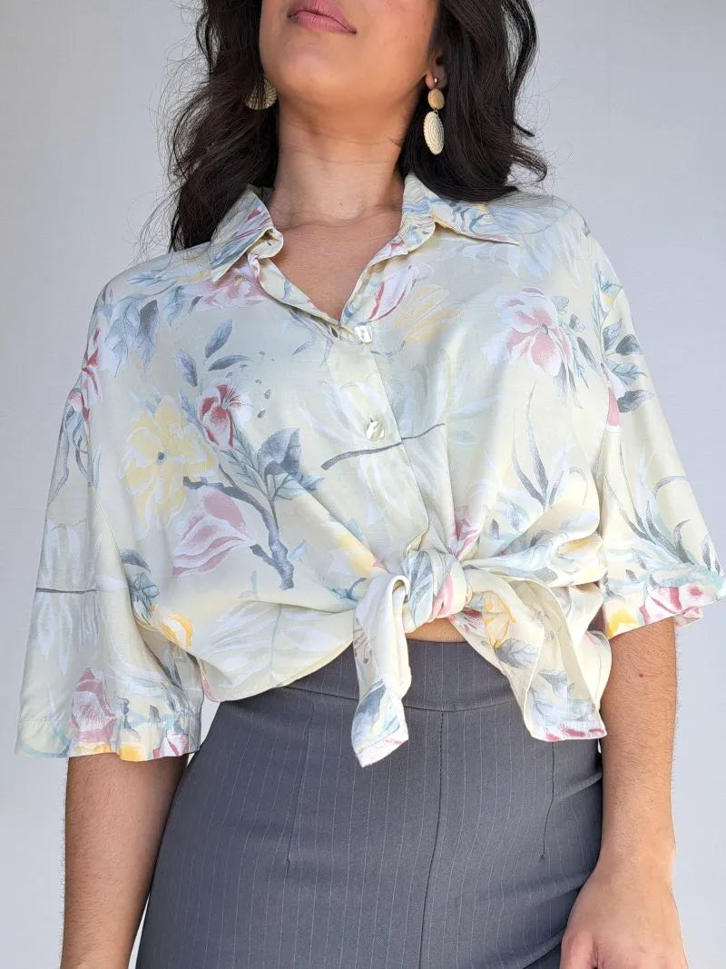 Vintage blouse spring essential | XXL