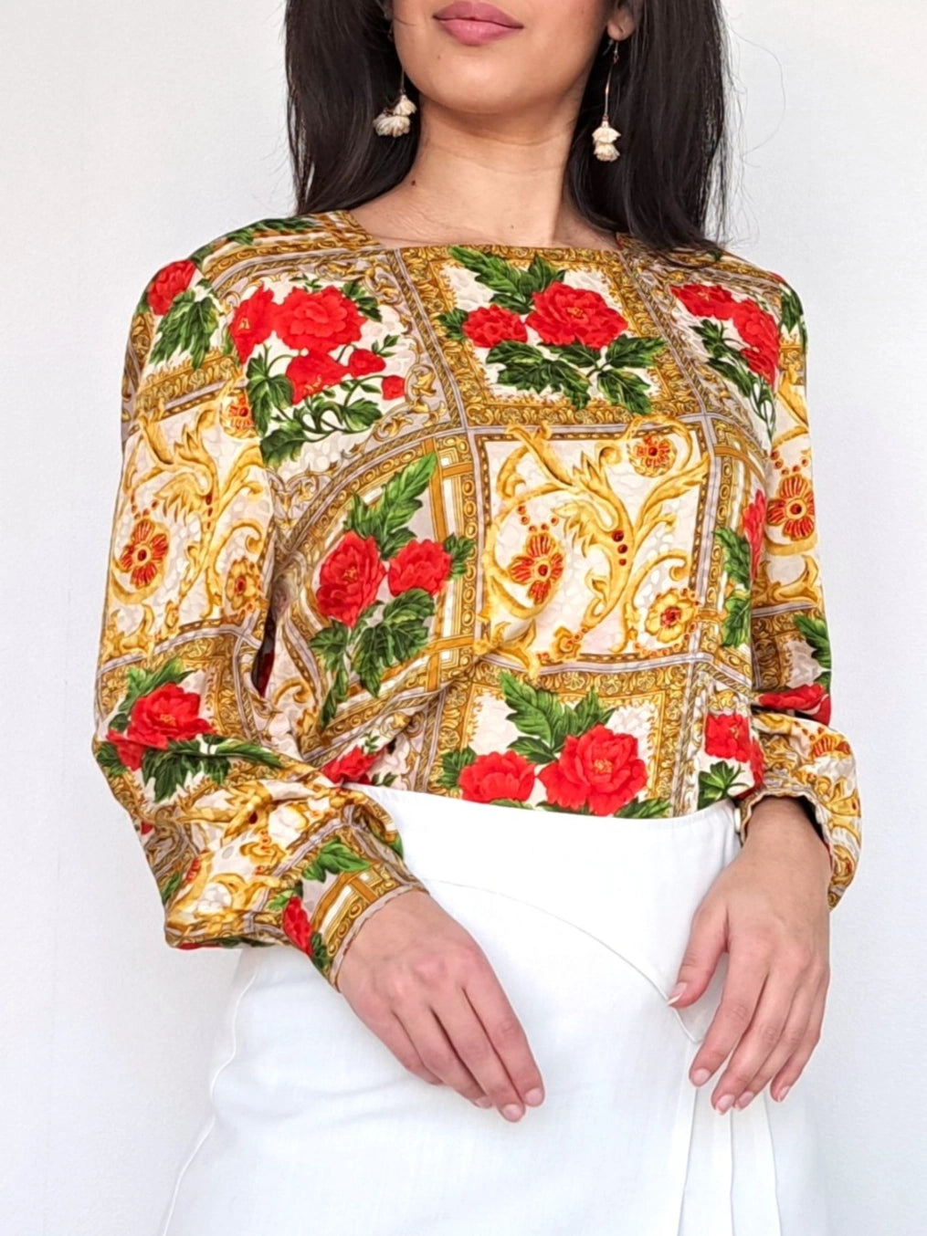 Vintage blouse paintings | M