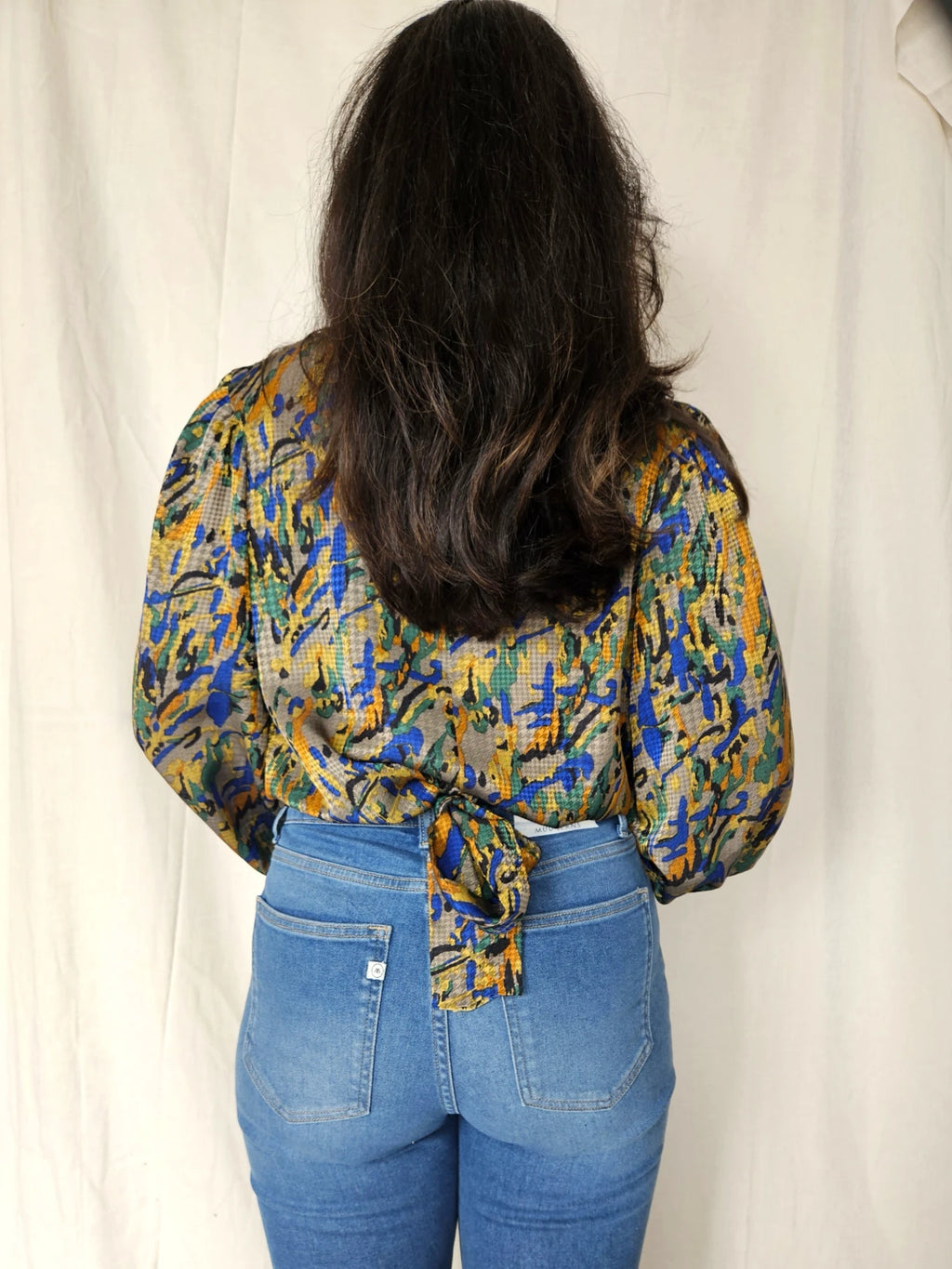 Gekleurde vintage blouse met strik achter | L