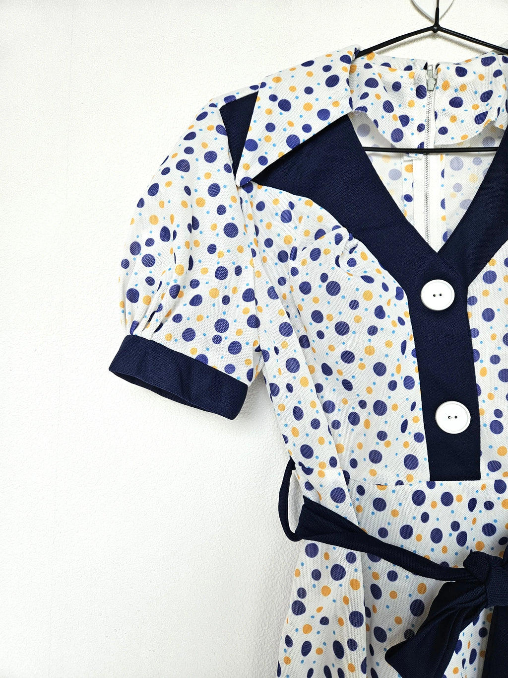 70s deadstock jurk met stippen | S