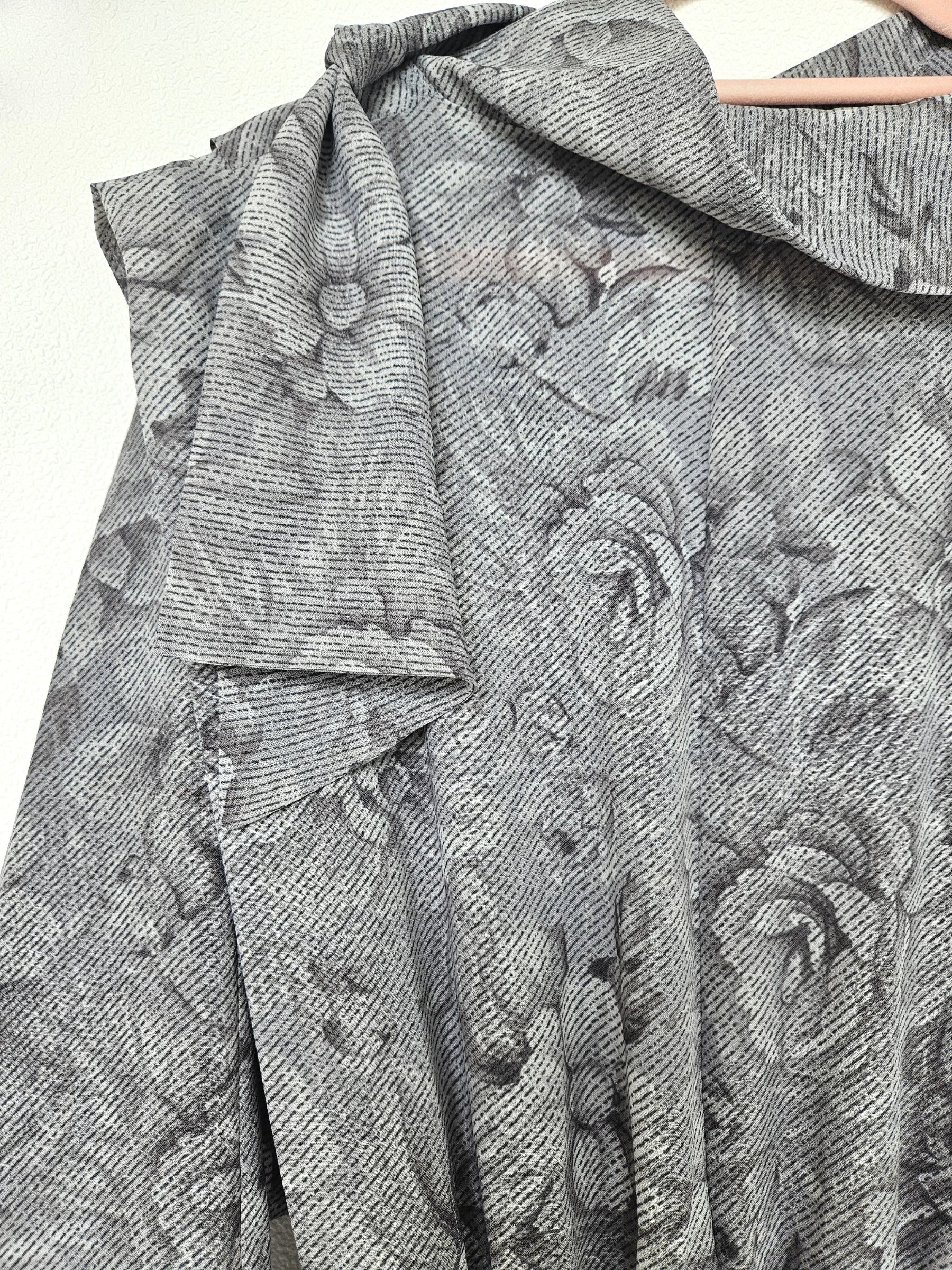 Grijze vintage jurk met bloemenpatroon en pussy bow | XL
