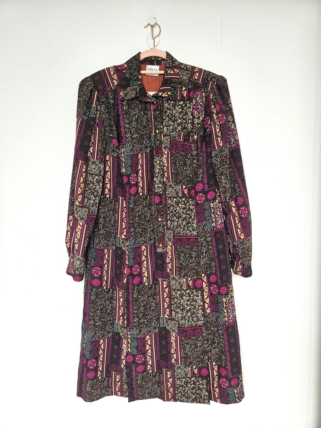 Vintage jurk met rijke patronen en gouden knopen | M/L