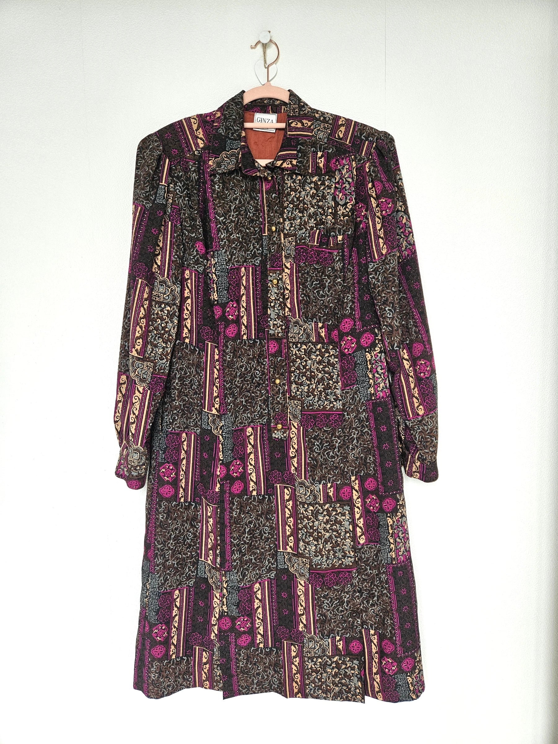 Vintage jurk met rijke patronen en gouden knopen | M/L