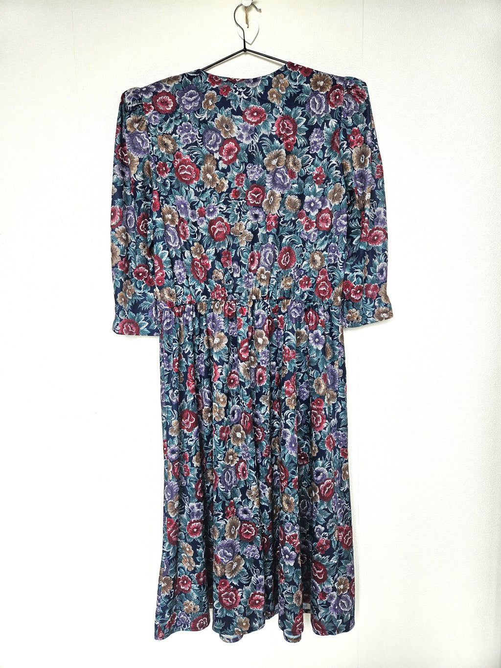 Donkerblauwe vintage jurk met bloemenprint | M