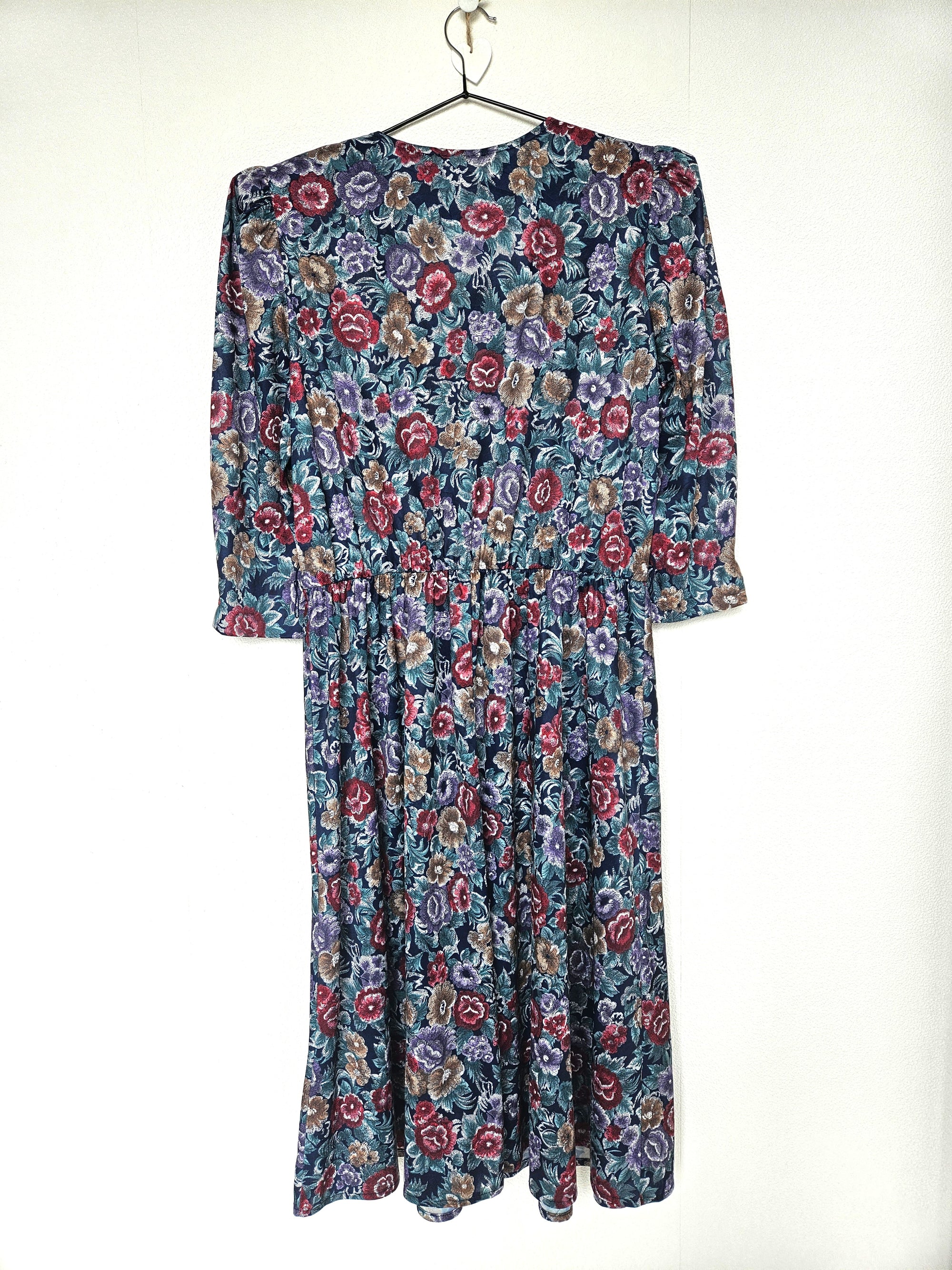 Donkerblauwe vintage jurk met bloemenprint | M