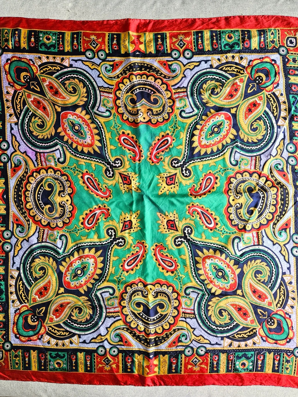 Vintage sjaaltje Rouge