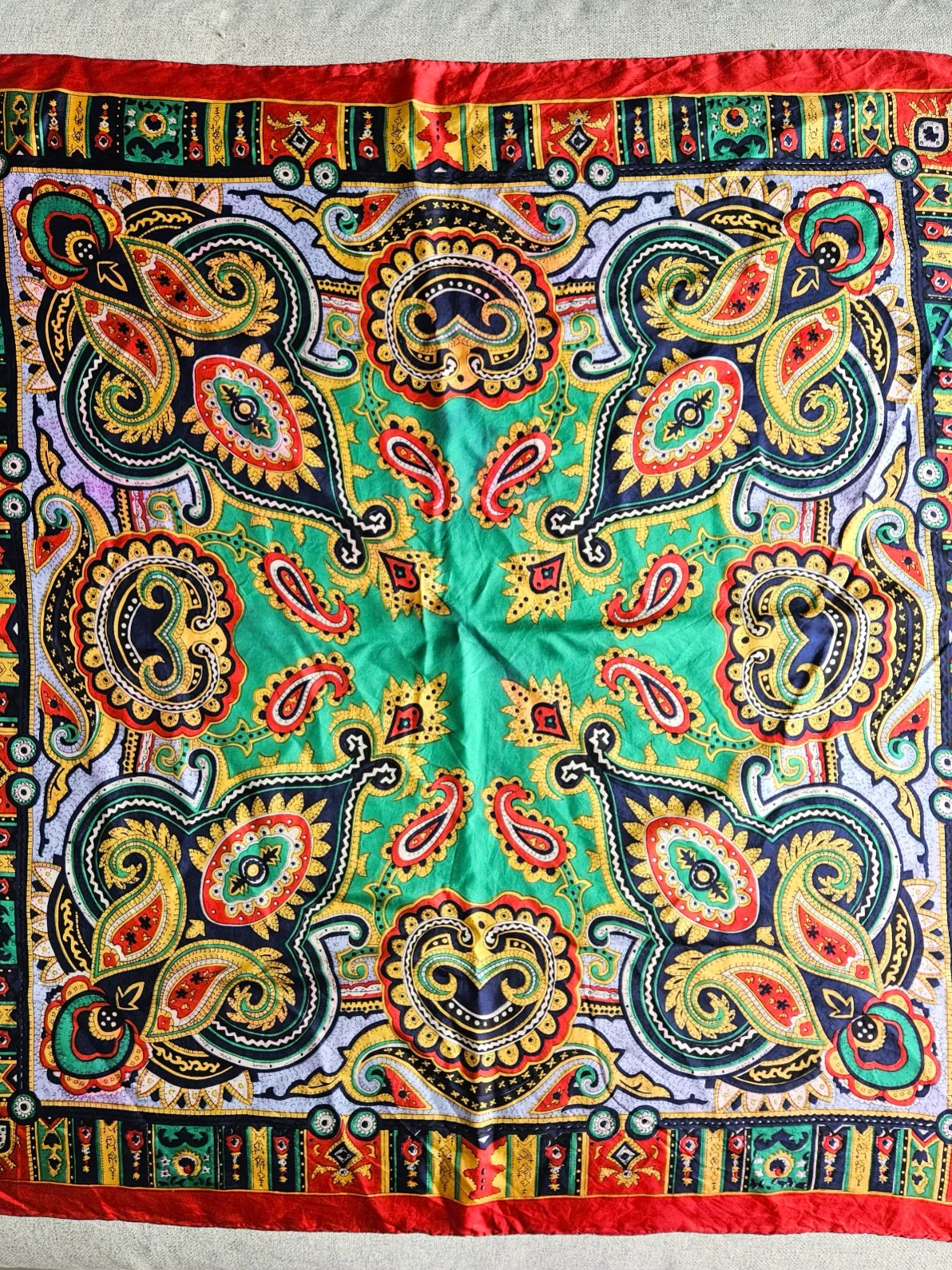 Vintage sjaaltje Rouge