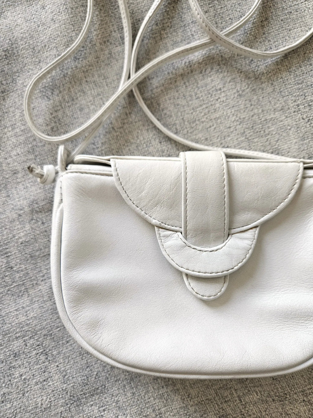 Vintage schoudertasje wit leer