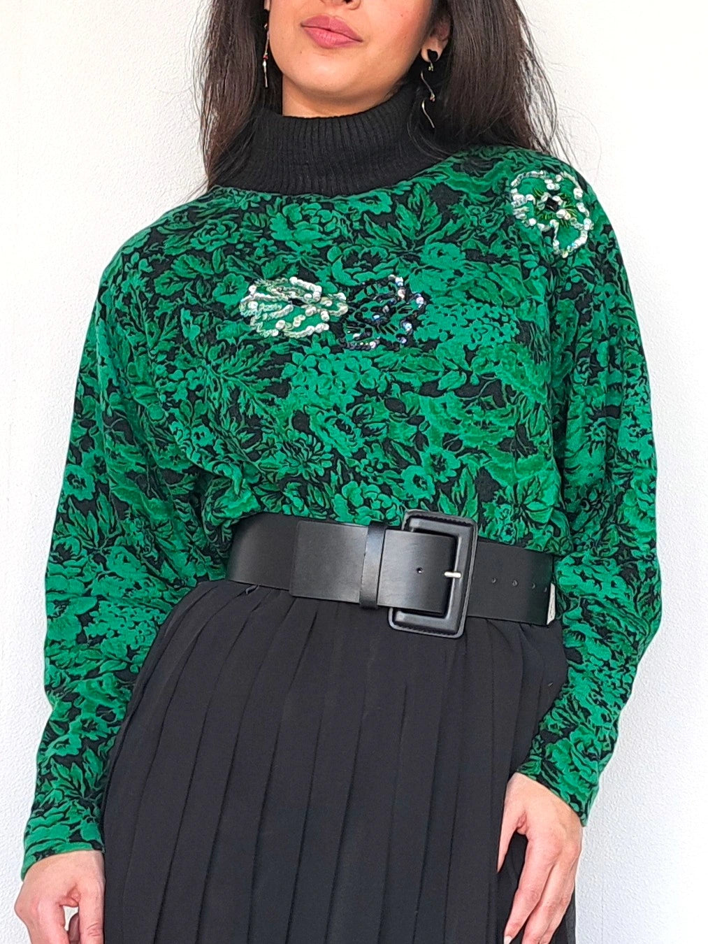 Vintage coltruitje met donkergroene bloemen | L